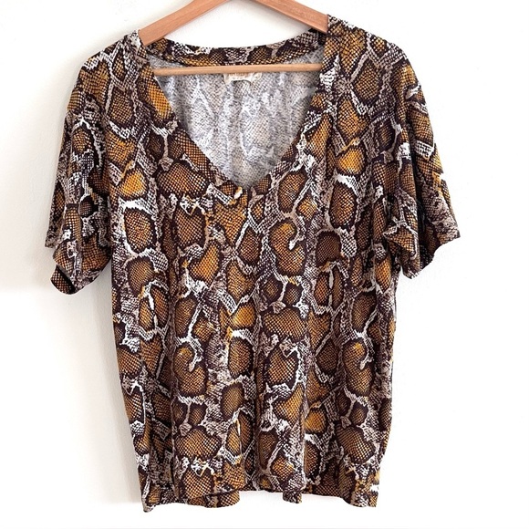 Nation LTD python snake print V-neck t-shirt top size medium - Picture 1 of 5